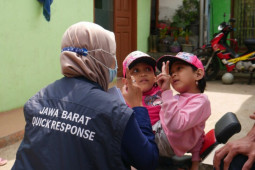 Jabar Quick Response bantu anak kembar siam warga Garut