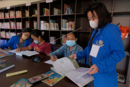 Mahasiswa bantu siswa belajar selama PPKM