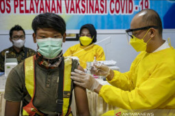 62,2 juta penduduk Indonesia jalani vaksinasi COVID-19 pertama