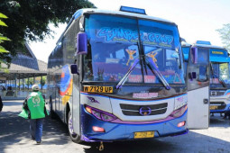 Kartu vaksin jadi syarat perjalanan jarak jauh dengan bus