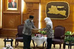 Puput Tantriana ditahan KPK, Gubernur tunjuk Wabup Timbul sebagai Plt. Bupati Probolinggo