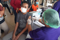 Wali Kota: Capaian vaksinasi anak di Ambon 20 persen, tingkatkan kesadaran