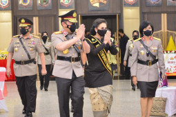 Hari jadi ke-73 Polwan RI, Kapolri: jadilah srikandi Polri yang membawa harum nama institusi