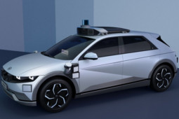Mantap, Hyundai luncurkan taksi robo berbasis IONIQ 5