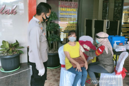 Ribuan warga ikuti vaksinasi Polres Rejang Lebong