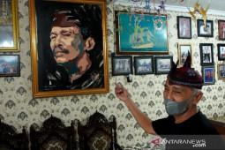 Balada "seniman ludruk" Cak Kartolo dari antre BLT hingga tawarkan rumah
