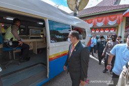 Kejar PAD, Bus Samsat keliling Padangsidimpuan