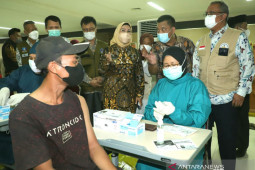 Target tuntas Desember, Bupati Serang optimalisasi vaksinasi massal