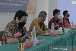 Semua siswa diminta divaksin sebelum PTM