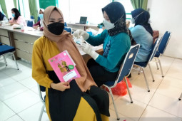 Belasan ibu hamil di Tanah Bumbu ikuti vaksinasi COVID-19
