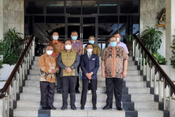 Dairi jajaki pemasaran produk pertanian ke Malaysia