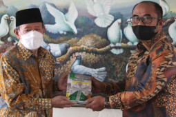 Paguyuban Pasundan bangga dengan Iyus Suryana  di MA