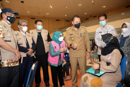 Kota Surabaya saat ini turun ke level 2