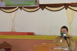 Bupati Tapsel minta penyuluh kawal petani