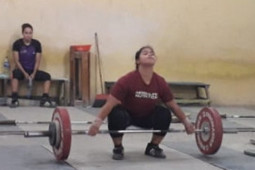Lifter Juliana Clarissa diharapkan sumbang emas PON  buat Jambi