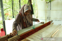 Songket Aceh, tetap bertahan di tengah pandemi