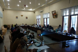 Pansus DPRD Provinsi Jambi undang NGO diskusi penyelesaian konflik lahan
