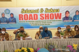 Selaku mitra, Bupati Tapsel harap PKK bisa mewarnai pembangunan