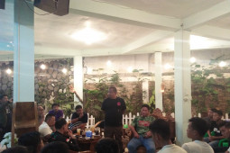 Pj Bupati Labuhanbatu janji bantu atlet sepak bola daerah hingga sukses