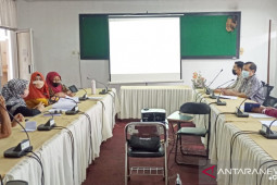 DPMPD bahas masukan Raperda inisiatif tentang percepatan pembangunan desa