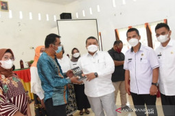 Bupati Tapsel: Literasi penting ditingkatkan demi kecerdasan