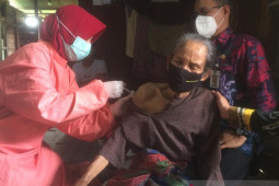Dinkes Banjarmasin mulai "door to door" vaksinasi Lansia