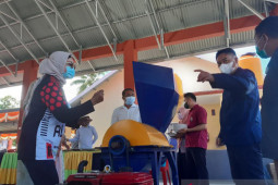Bupati berharap Desa Ulantha menjadi pelopor pengolahan sampah