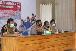 Kapolres minta kapolsek dan camat data warganya yang sudah vaksin