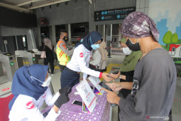 KAI Group pastikan seluruh pelanggan kereta api wajib vaksin covid
