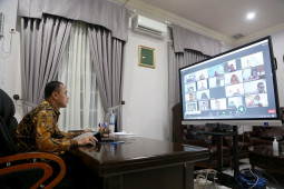 Wali kota: APBD Surabaya wujudkan penghasilan warga minimal setara UMK
