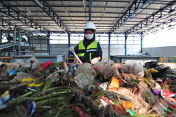 Pengolahan sampah TPA Talang Gulo Jambi