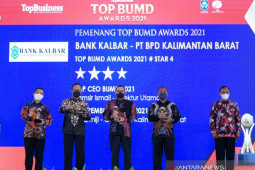 Bank Kalbar kembali raih tiga penghargaan di TOP BUMD Award 2021
