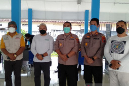Polres Bangka- DPD KNPI sinergi berikan layanan vaksinasi