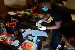 Polda segel dua tempat karaoke melanggar PPKM di Kota Bekasi