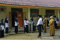 Bupati HSS : Seleksi kompetensi kesempatan emas menjadi pegawai pemerintah