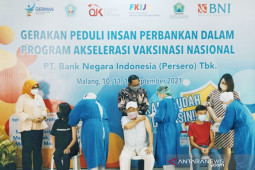 BNI gandeng OJK dan FKIJK vaksinasi warga Kota Malang percepat "herd immunity"