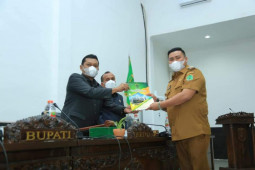 Pengaspalan jalan Tanjungpasir-Telukbinjai tinggal tunggu pemenang tender