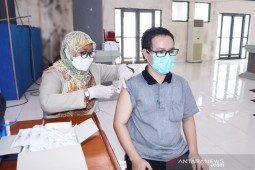 PMI Maluku-ICRC target 750 orang divaksin di Unpatti Ambon, perangi COVID -19
