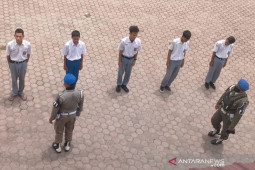 Sejumlah pelajar SMA di Meulaboh terjaring Satpol PP saat membolos