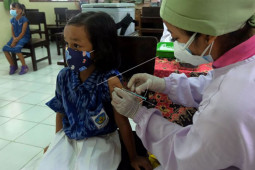 Vaksinasi campak dan rubella di Denpasar