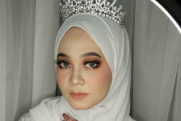 Hobi menggambar hantarkan Ade, Mahasiswa Untan jadi MUA hasilkan jutaan Rupiah