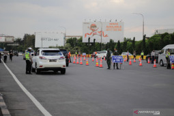 Polisi putar balikkan 650 kendaraan pekan ketiga ganjil-genap di Bandung