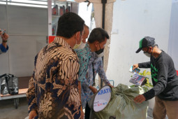 Pertamina hadirkan  Bengkel Sampah Tukar Oli di Jakata Utara