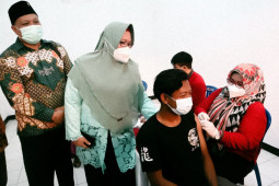 Meski level 1, Pemkab Gresik tetap gencarkan serbuan vaksinasi