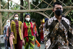 Peragaan Busana Batik Banyuwangi