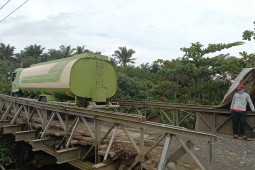 Jembatan di Mukomuko yang rusak sudah bisa dilalui