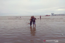 Pantai Biru Kersik Kaltim jadi pilihan menarik wisatawan
