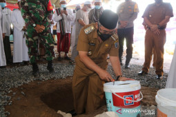 Pembangunan kubah makam Guru Kapuh bentuk perhatian dan rasa cinta