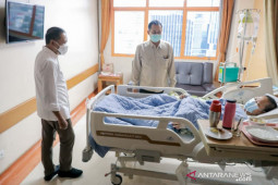 Presiden Jokowi beri bantuan kepada legenda bulu tangkis Verawaty Fajrin