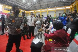 Akabri 98 suntik 100 ribu dosis vaksin untuk masyarakat
